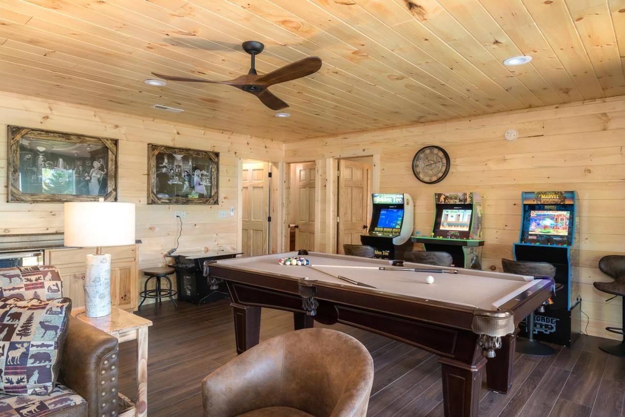 Another Day In Bearadise By Stony Brook Cabins Gatlinburg Exterior foto